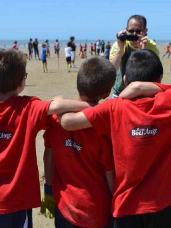 25-000-amateurs-de-foot-sur-la-plage-de-st-jean-de-monts_4